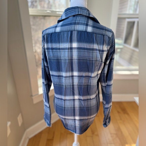 Express Blue and White Plaid Flannel Button Down Shirt Size XS - Picture 3 of 8